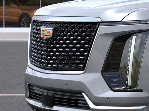 New 2026 Cadillac Escalade ESV Luxury w/ Touring Package AWD/4WD image 13