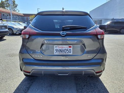 Used 2023 Nissan Kicks SR FWD image 19