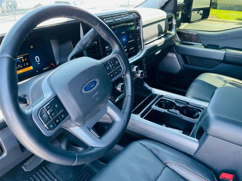 Used 2024 Ford F250 Lariat w/ Sport Appearance Package AWD/4WD image 6
