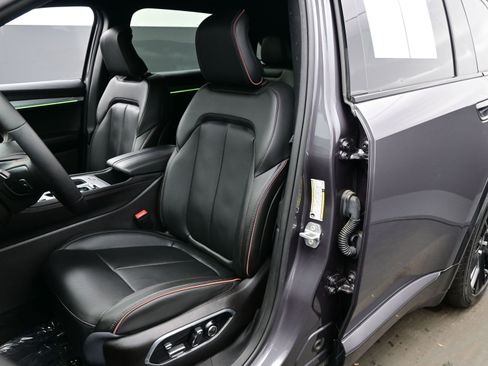 Used 2024 Jeep Wagoneer Launch Edition image 11