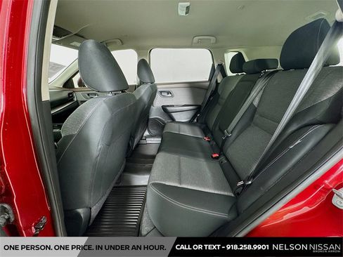 Certified 2023 Nissan Rogue SV image 22