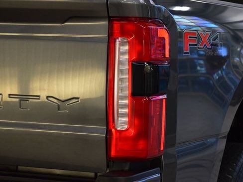 Used 2023 Ford F350 Lariat w/ Lariat Ultimate Package image 21