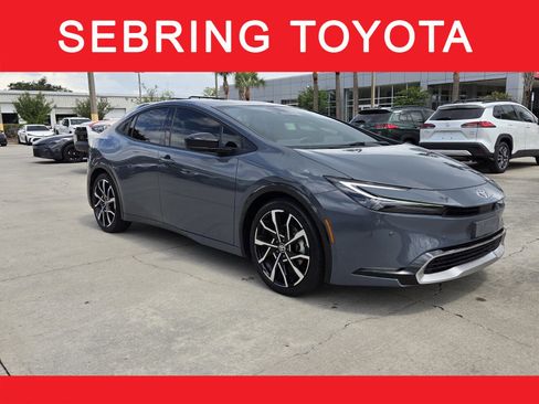 Used 2025 Toyota Prius Plug-In Hybrid FWD image 1