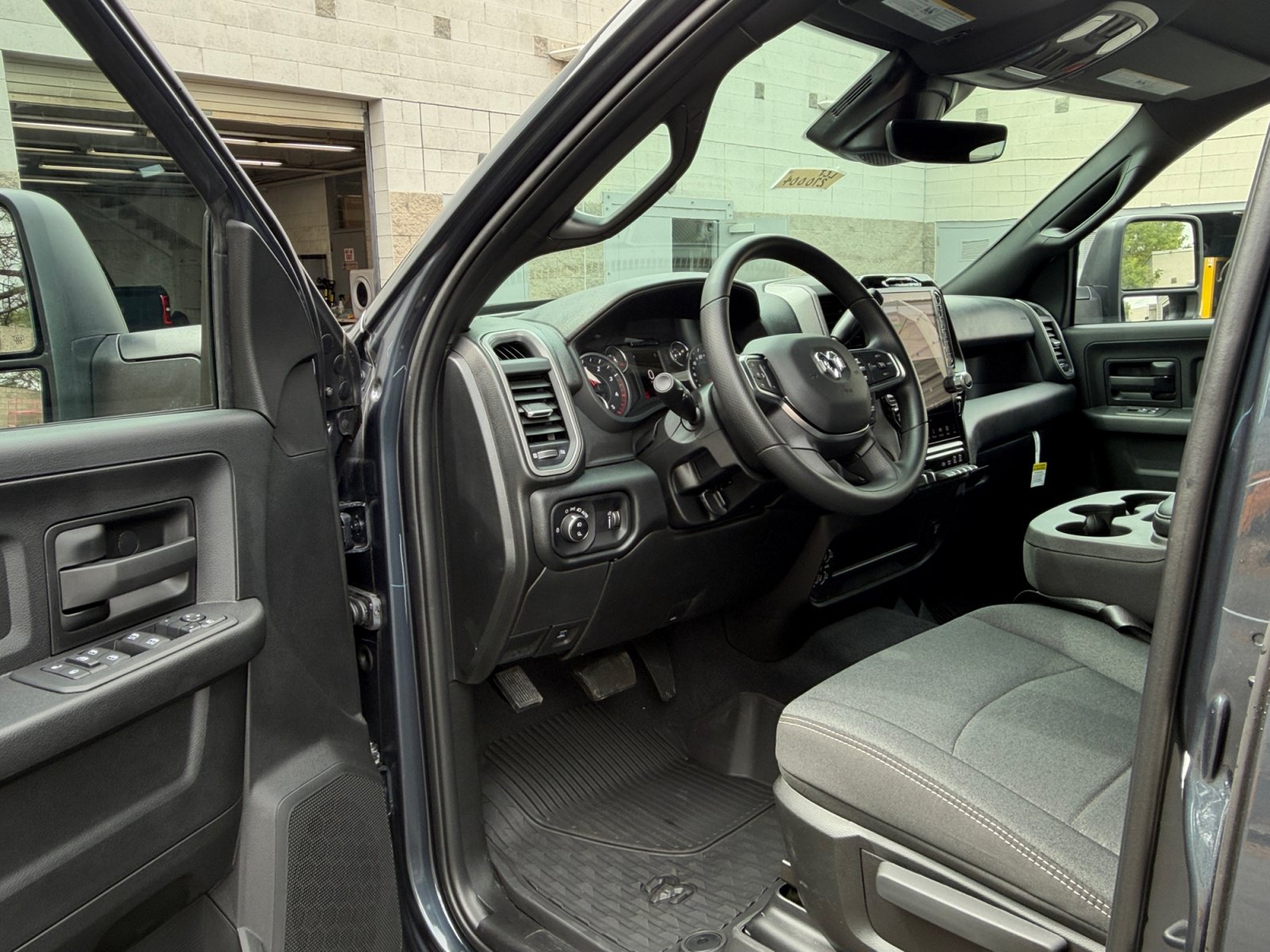 New 2027 RAM 3500 Tradesman AWD/4WD image 10