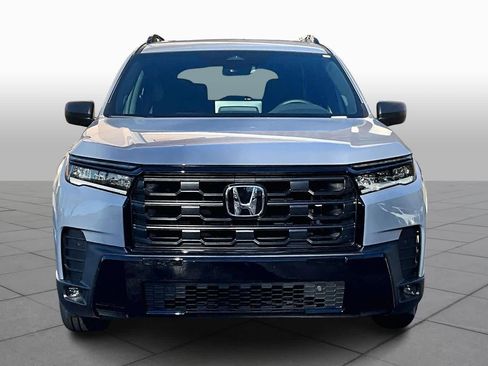 New 2026 Honda Pilot Sport image 3
