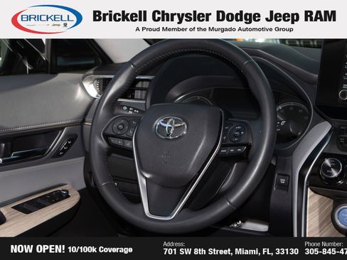 Used 2022 Toyota Venza XLE image 21