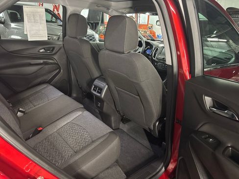 Used 2024 Chevrolet Equinox LT AWD/4WD image 21