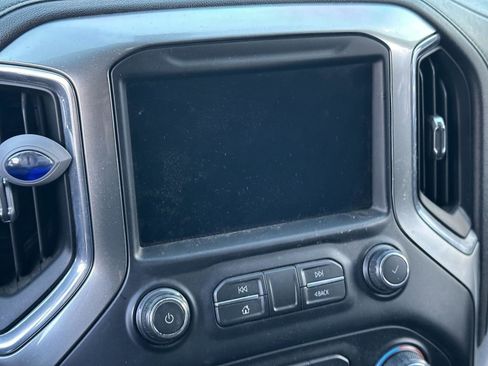 Used 2020 Chevrolet Silverado 1500 RST image 12