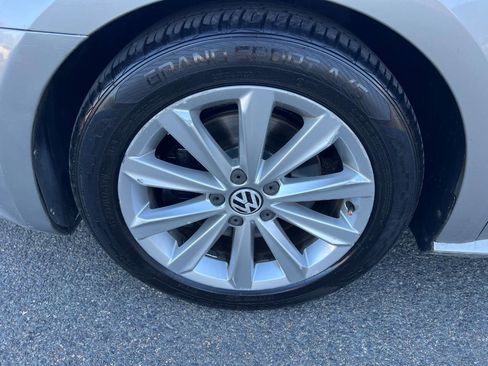 Used 2012 Volkswagen Passat 2.5 SEL Premium FWD image 25