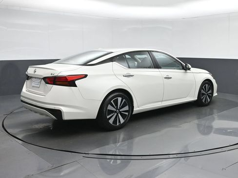 Used 2021 Nissan Altima 2.5 SV FWD image 7