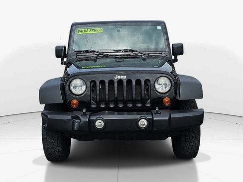 Used 2012 Jeep Wrangler Rubicon w/ Dual Top Group AWD/4WD image 12