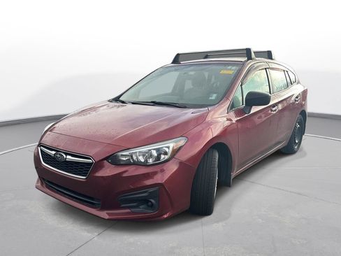 Used 2018 Subaru Impreza 2.0i image 2