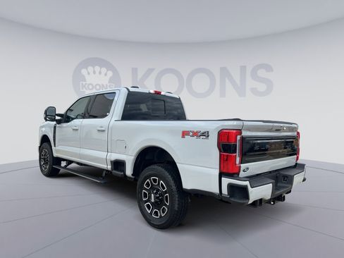 New 2026 Ford F250 Platinum w/ FX4 Off-Road Package image 4