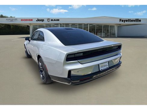 Used 2024 Dodge Charger R/T w/ Plus Group image 5