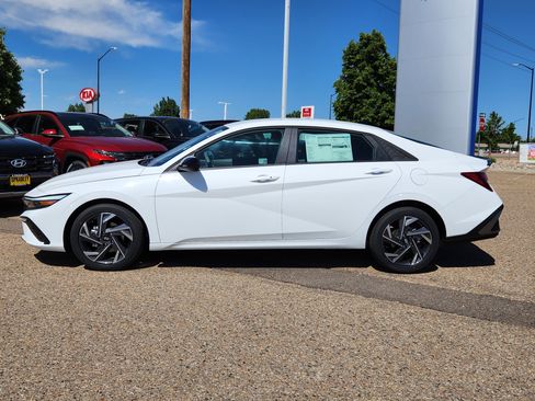 New 2025 Hyundai Elantra Sport image 2