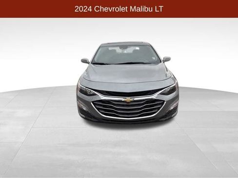 Used 2024 Chevrolet Malibu LT image 2