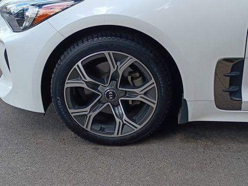 Used 2020 Kia Stinger GT-Line AWD/4WD image 8