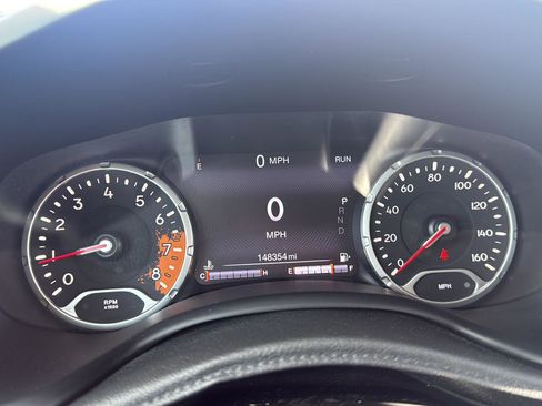 Used 2018 Jeep Renegade Trailhawk w/ UConnect 8.4 Nav Group AWD/4WD image 47