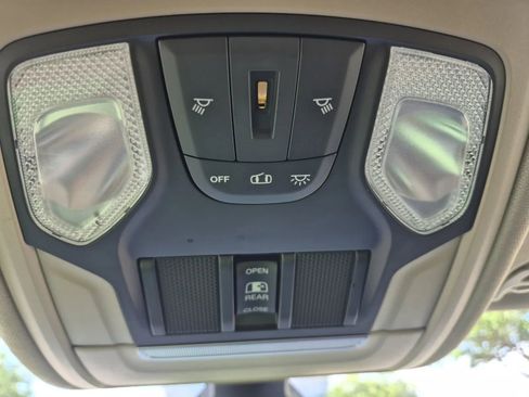 Used 2020 RAM 1500 Lone Star RWD image 30