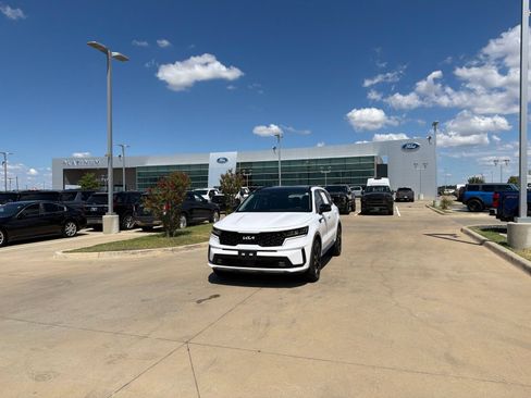 Used 2023 Kia Sorento SX FWD image 26