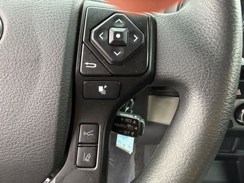 Used 2021 Toyota Tacoma SR image 19