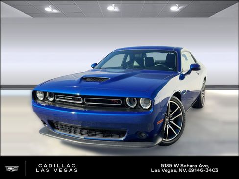 Used 2022 Dodge Challenger R/T w/ Plus Package image 1