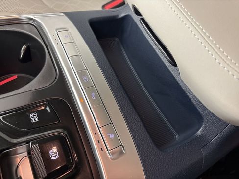 New 2026 Kia Carnival EX FWD image 46
