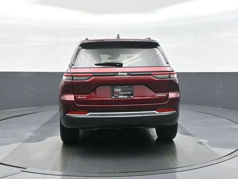Used 2024 Jeep Grand Cherokee Limited AWD/4WD image 6