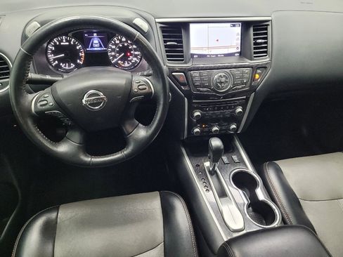 Used 2020 Nissan Pathfinder SL FWD image 22
