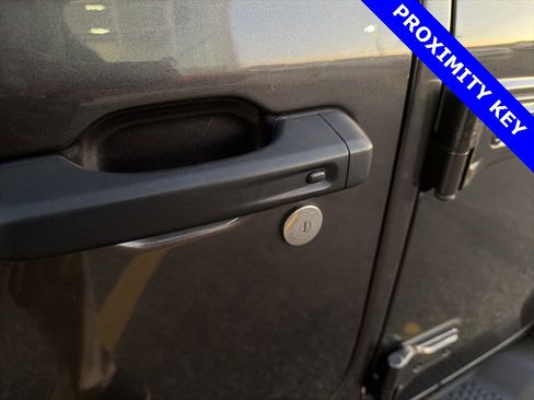 Certified 2021 Jeep Wrangler Unlimited Sahara image 2