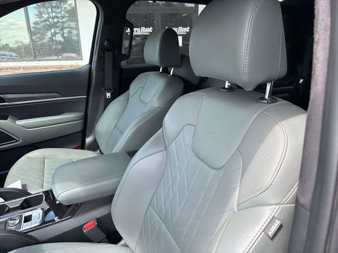 Used 2024 Kia Telluride SX Prestige X-Pro image 3