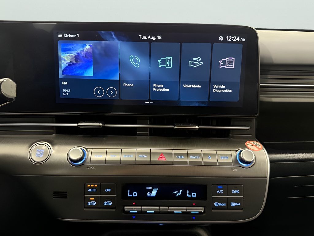 Used 2024 Hyundai Kona SEL AWD/4WD image 25
