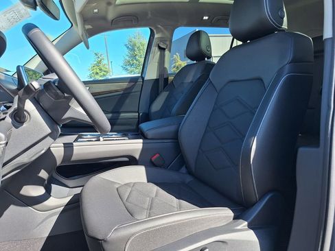 New 2026 Volkswagen Atlas SE image 21
