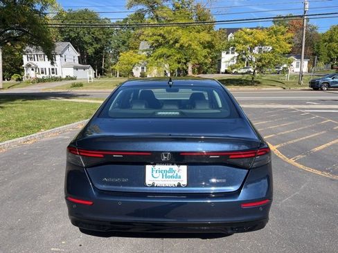 Certified 2024 Honda Accord EX-L image 4
