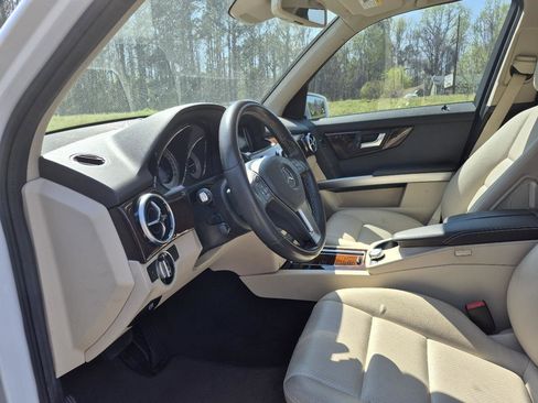 Used 2015 Mercedes-Benz GLK 250 BlueTEC 4MATIC image 11