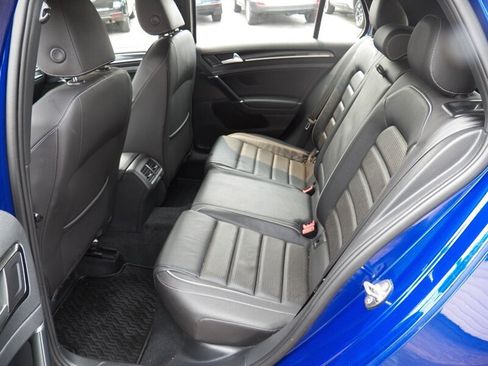 Used 2018 Volkswagen Golf 4-Door AWD/4WD image 8