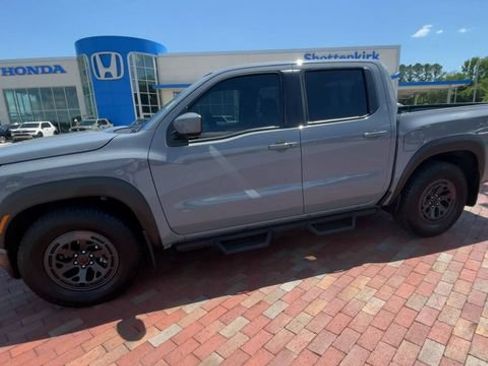 Used 2025 Nissan Frontier Pro-X RWD image 6