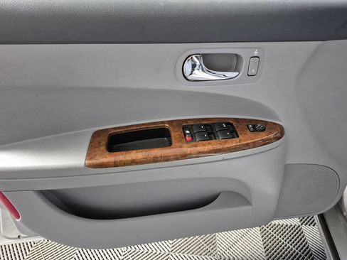 Used 2005 Buick LaCrosse CXS w/ Gold Convenience Package FWD image 15