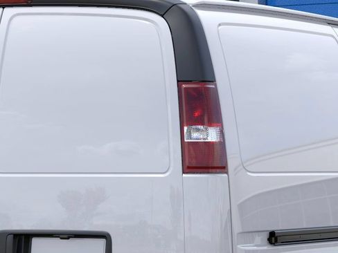 New 2025 Chevrolet Express 2500 w/ Driver Convenience Package RWD image 22