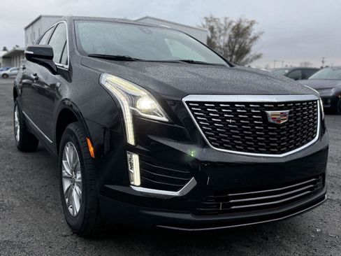 New 2026 Cadillac XT5 Luxury image 3