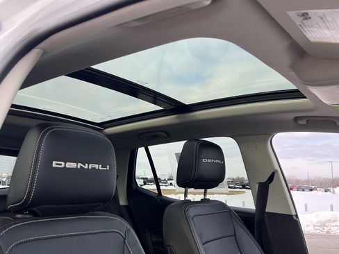 Used 2023 GMC Terrain Denali image 30