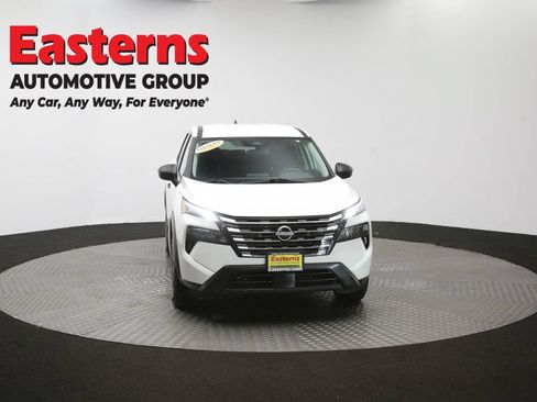 Used 2024 Nissan Rogue S AWD/4WD image 52