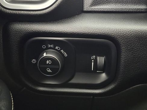 Used 2024 RAM 2500 Big Horn image 29