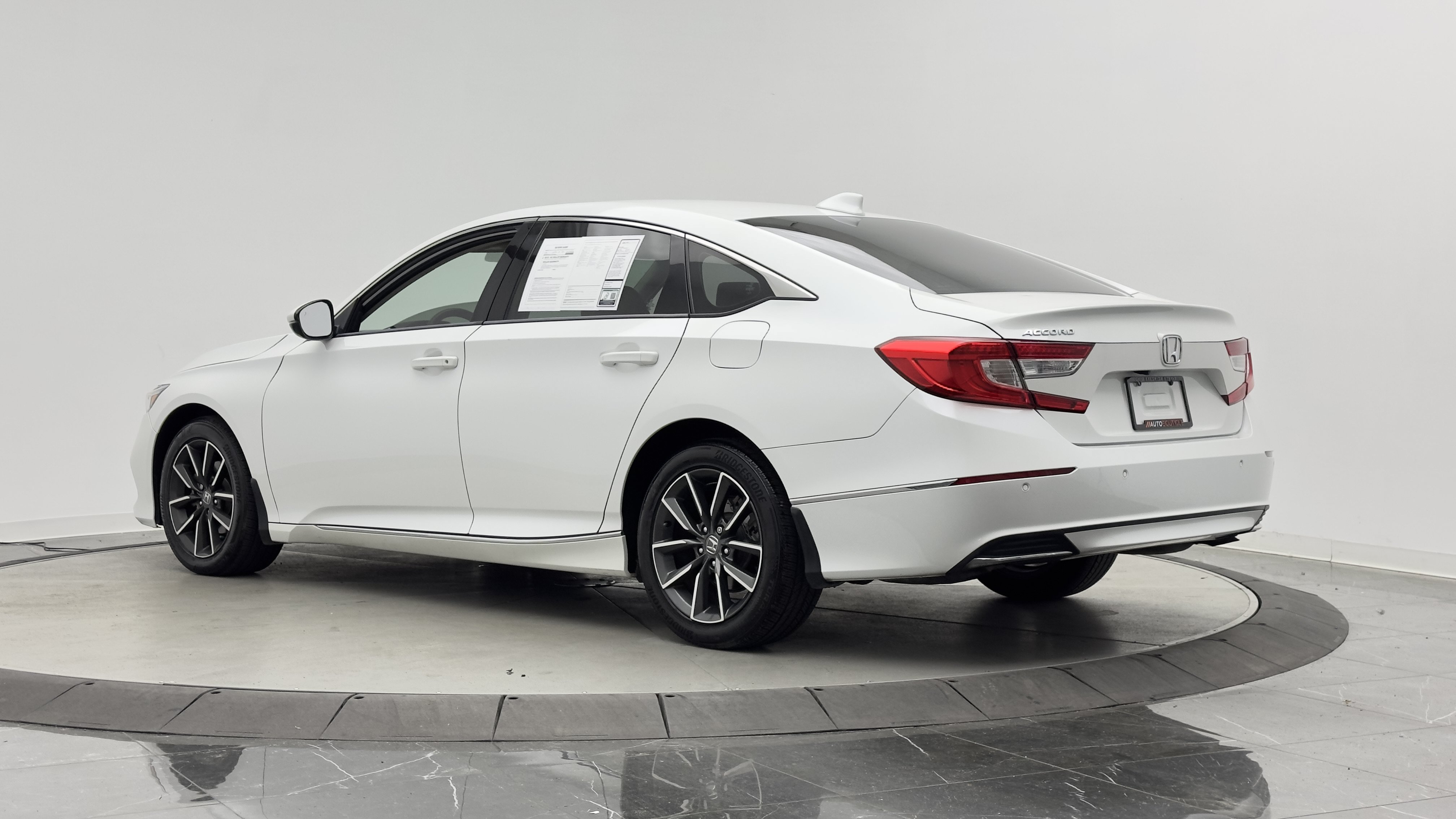 Used 2022 Honda Accord EX-L image 6