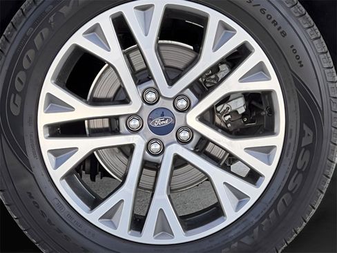 Used 2022 Ford Escape SEL image 11