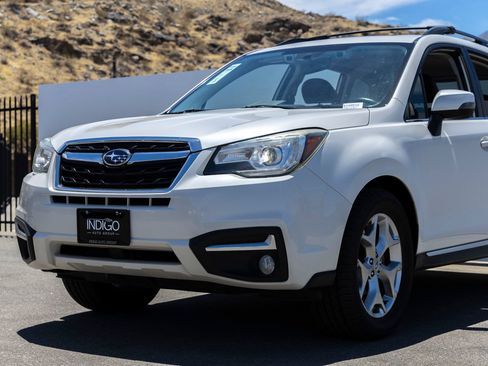 Used 2018 Subaru Forester 2.5i Touring w/ Popular Package #2 AWD/4WD image 6