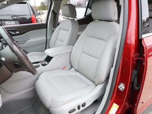 Used 2019 GMC Acadia SLT image 14