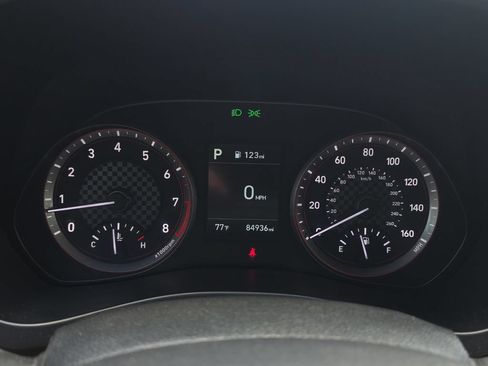 Used 2019 Hyundai Veloster 2.0 FWD image 9