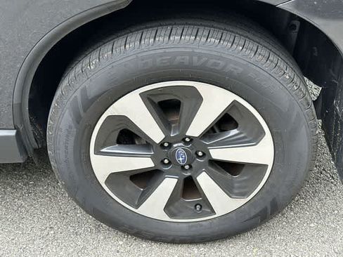 Used 2018 Subaru Forester 2.5i w/ Alloy Wheel Package AWD/4WD image 5