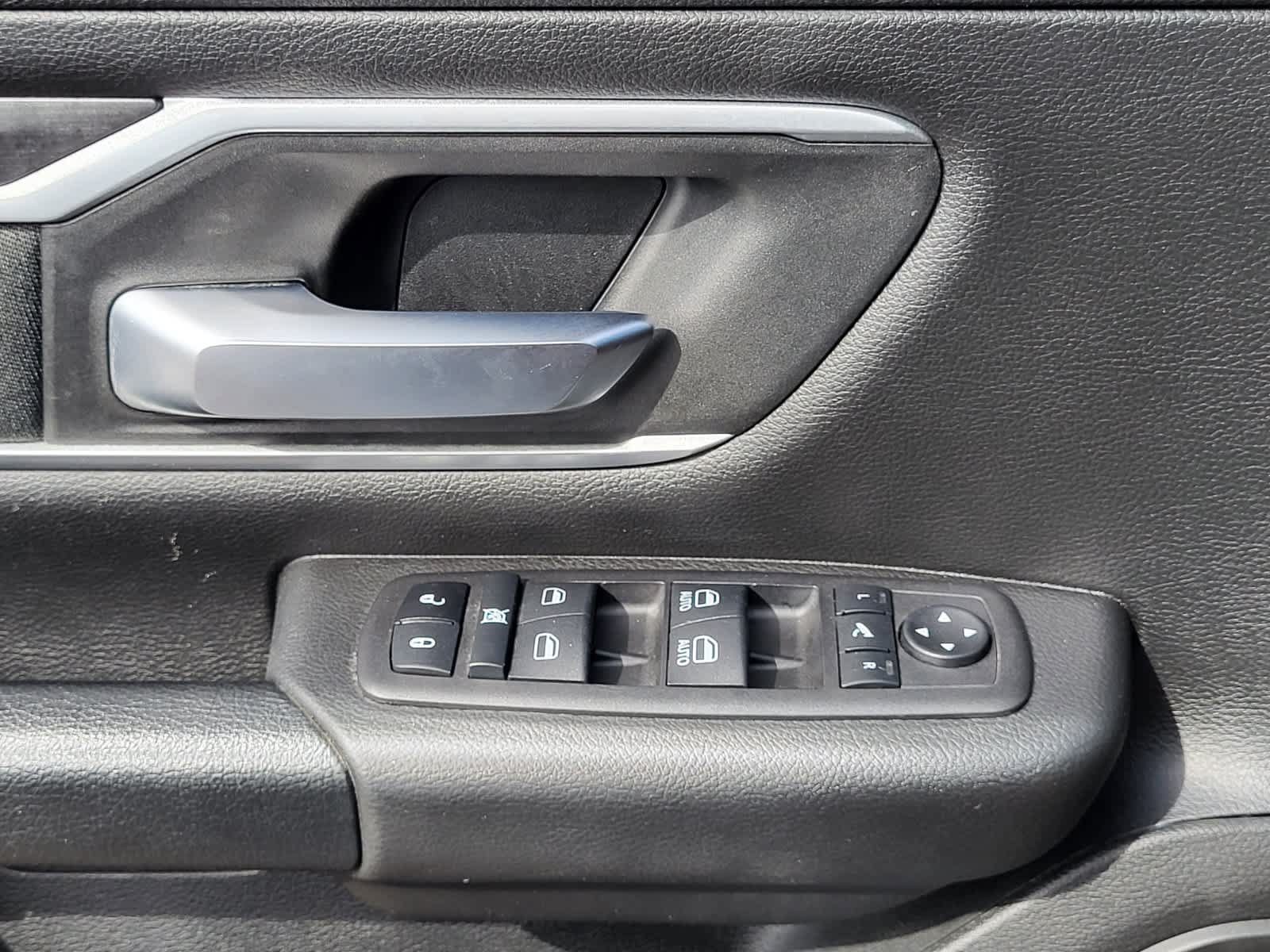 Used 2023 RAM 1500 Big Horn AWD/4WD image 13
